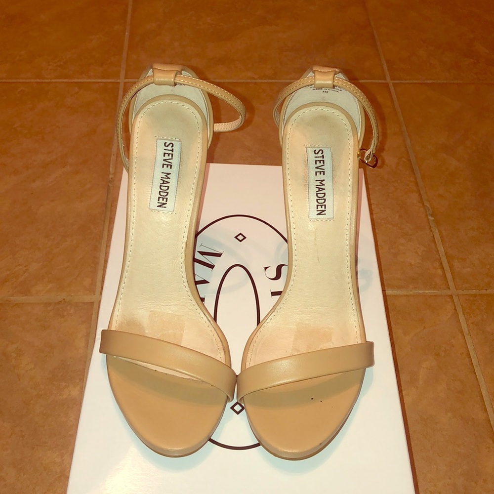 Steven Madden ankle strap heals